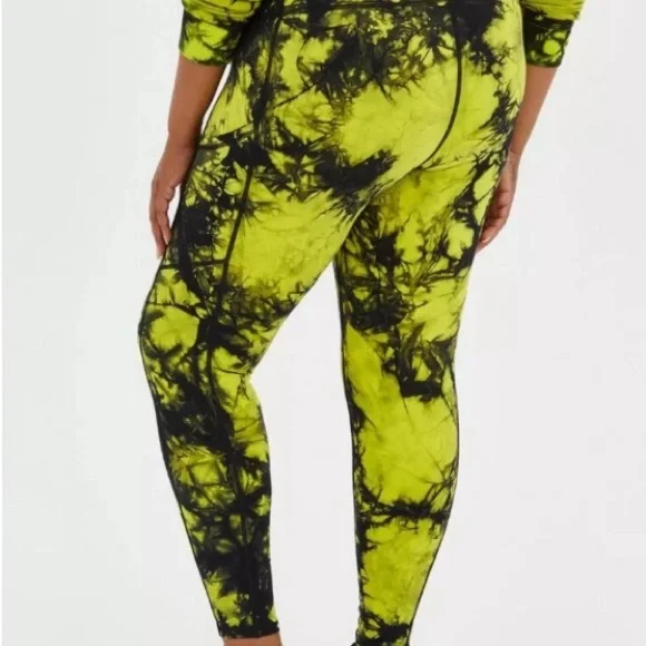 Torrid Neon Green & Black 3X Active Leggings & Sweatshirt - Picture 2 of 7